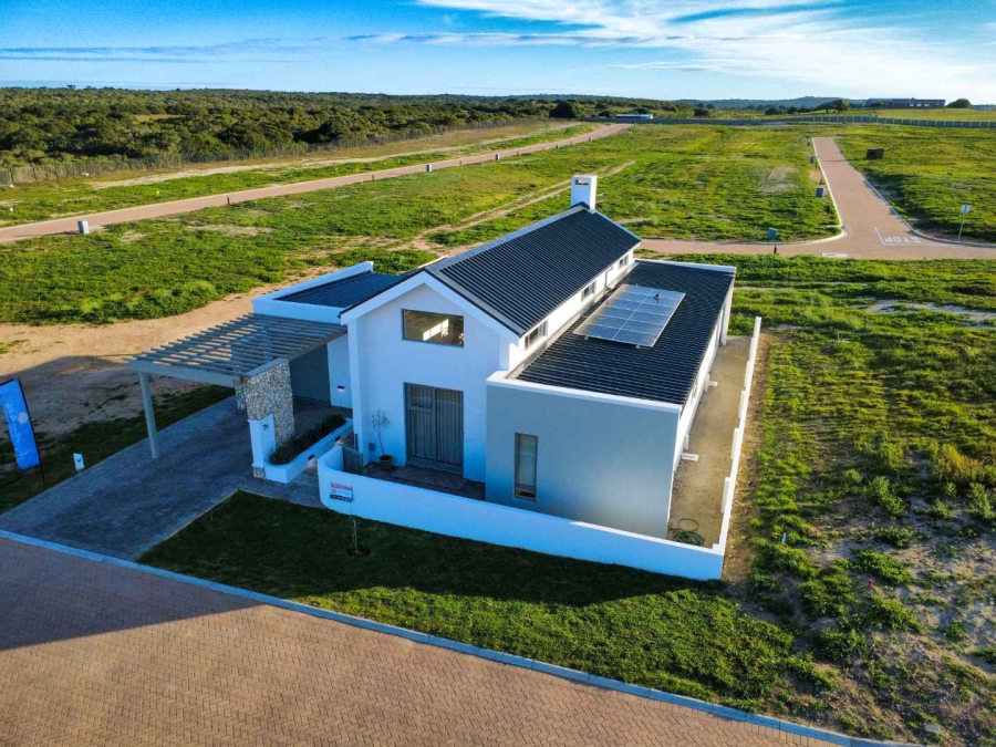 2 Bedroom Property for Sale in Stilbaai Wes Western Cape